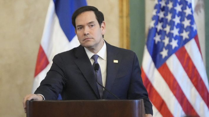 El secretario de Estado de Estados Unidos, Marco Rubio, durante una conferencia de prensa conjunta en Santo Domingo, República Dominicana, el 6 de febrero de 2025. (Mark Schiefelbein/Pool vía REUTERS/File Photo)