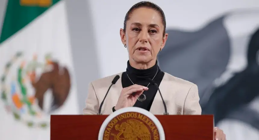 La presidenta de México, Claudia Sheinbaum, habla durante una rueda de prensa el 11 de marzo de 2025, en Palacio Nacional en Ciudad de México (México). EFE/ Isaac Esquivel