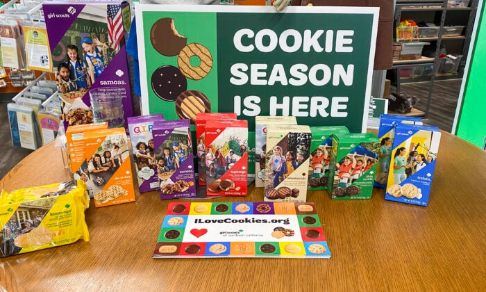 Las galletas estarán listas para ordenarse en la oficina de Girl Scouts del Norte de California en San José el 14 de febrero de 2022. (Ilene Eng/The Epoch Times)
