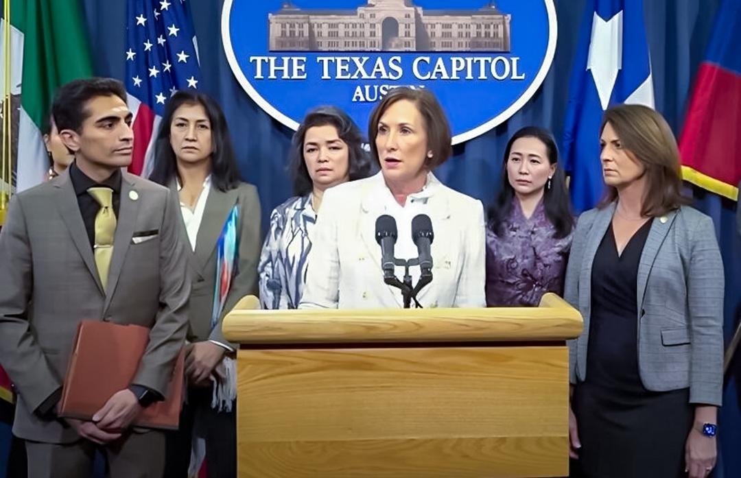 La senadora estatal de Texas Lois Kolkhorst habla en una conferencia de prensa en la que destaca la sustracción forzada de órganos por parte del régimen chino, en Austin, Texas, el 29 de marzo de 2023, en una imagen fija de un video. (The Epoch Times)