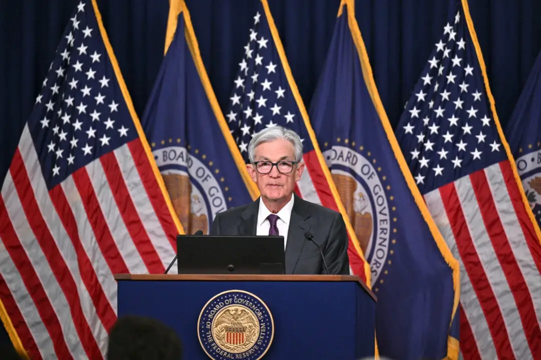 El presidente de la Reserva Federal, Jerome Powell, ofrece una conferencia de prensa tras la reunión del Comité de Política Monetaria, en la Reserva Federal de Washington, el 19 de marzo de 2025. (Roberto Schmidt/AFP a través de Getty Images)
