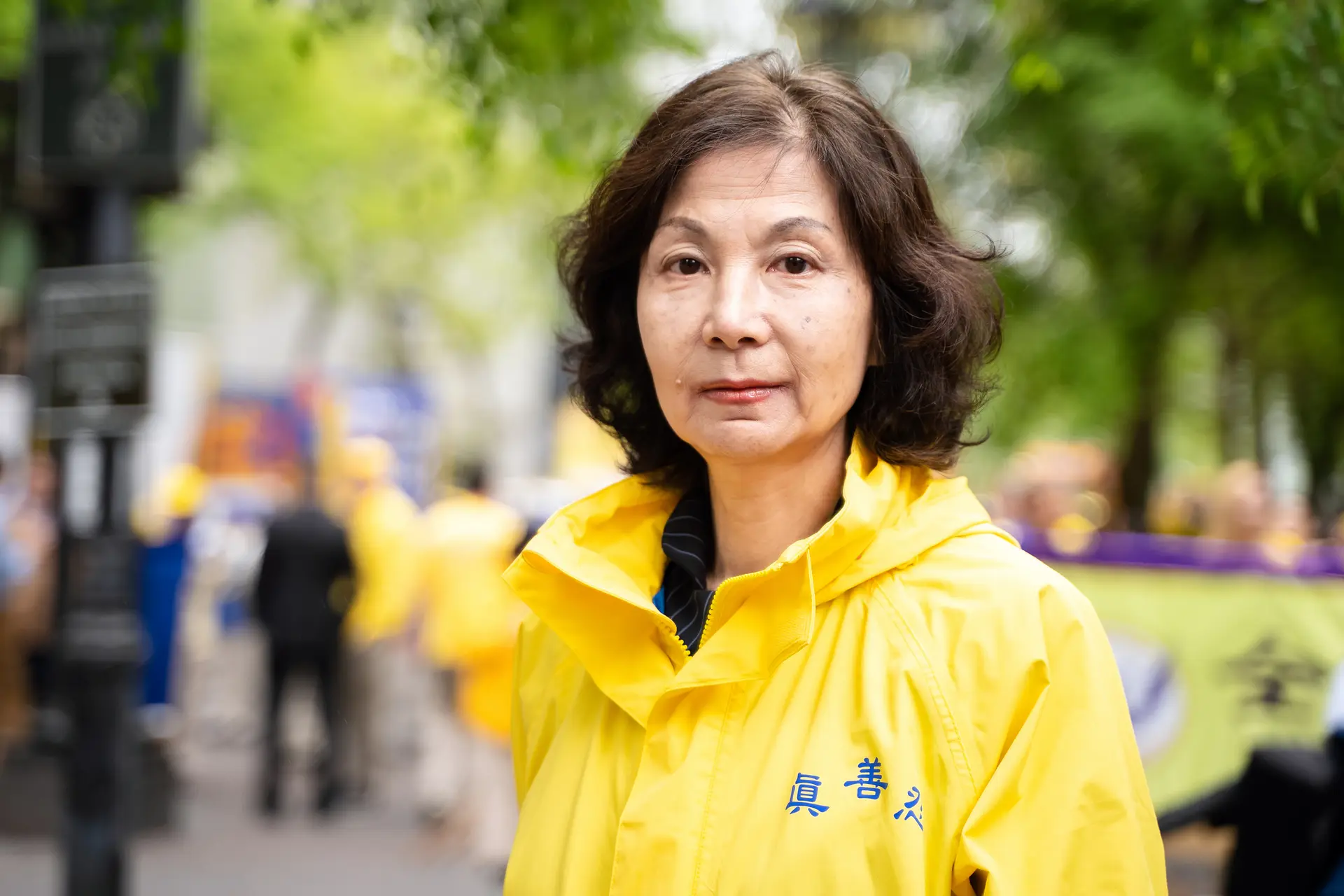 Mi Ruijing participa en un desfile que conmemora el 30.º aniversario de la presentación pública de Falun Gong, en la ciudad de Nueva York, el 13 de mayo de 2022. (Samira Bouaou/The Epoch Times).