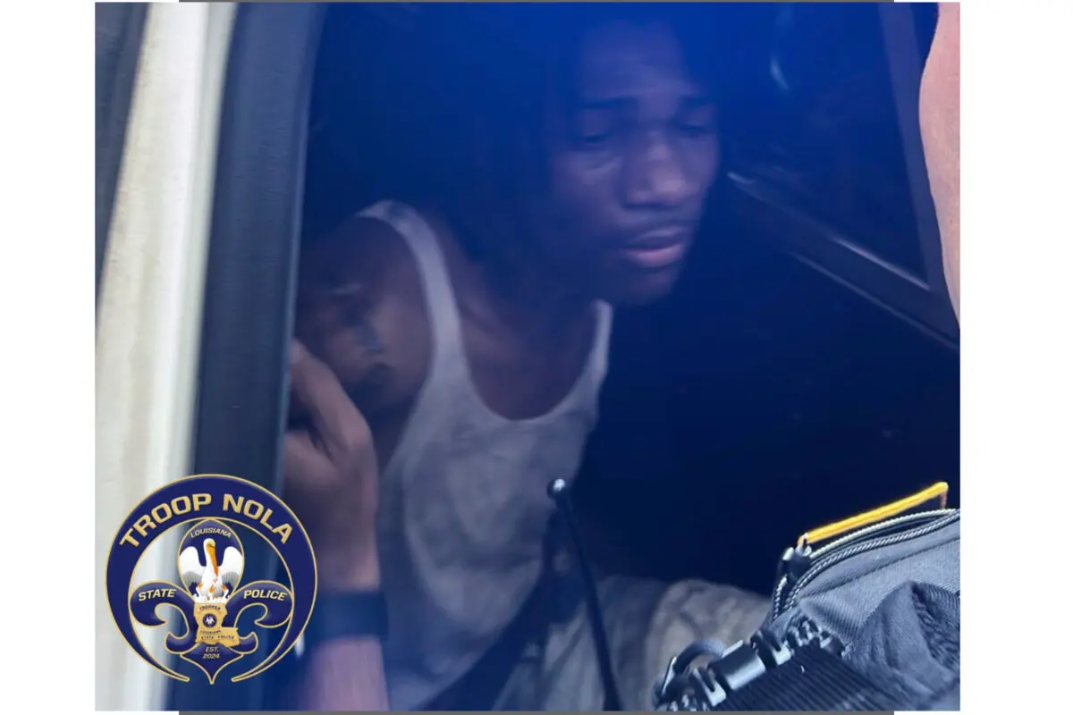 Esta imagen proporcionada por la Policía Estatal de Luisiana muestra a uno de los fugados de la cárcel de Nueva Orleans, Kendall Myles, capturado en el Barrio Francés de Nueva Orleans el 16 de mayo de 2025. (Policía Estatal de Luisiana a través de AP)