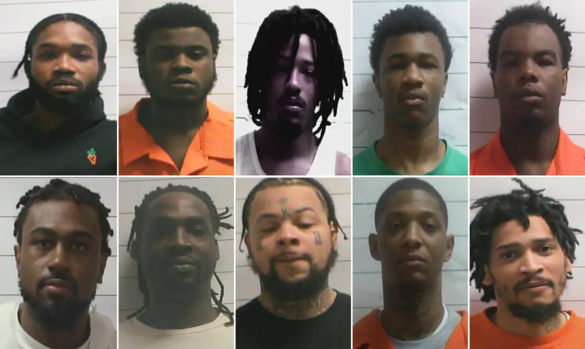 (Arriba, de izquierda a derecha) Dkenan Dennis, Gary C Price, Robert Moody, Kendell Myles y Corey E Boyd; (abajo, de izquierda a derecha) Lenton Vanburen Jr, Jermaine Donald, Antonine T Massey, Derrick D. Groves y Leo Tate Sr. Oficina del Sheriff de la Parroquia de Orleans a través de AP.