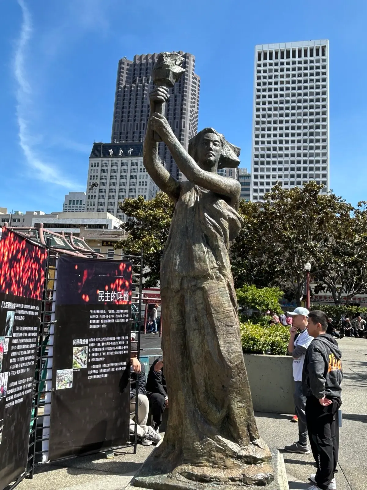 La estatua de la Diosa de la Democracia en San Francisco el 25 de mayo de 2025. (Nathan Su/The Epoch Times)
