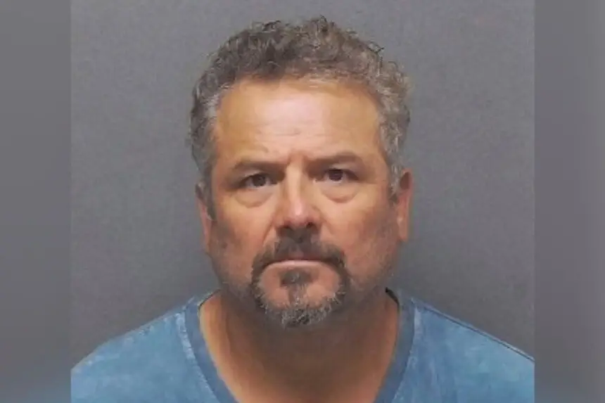 Sigfredo Ceja Álvarez posa para una foto policial en San Antonio, Texas, el 2 de junio de 2025. (Oficina del Sheriff del Condado de Bexar a través de Getty Images).