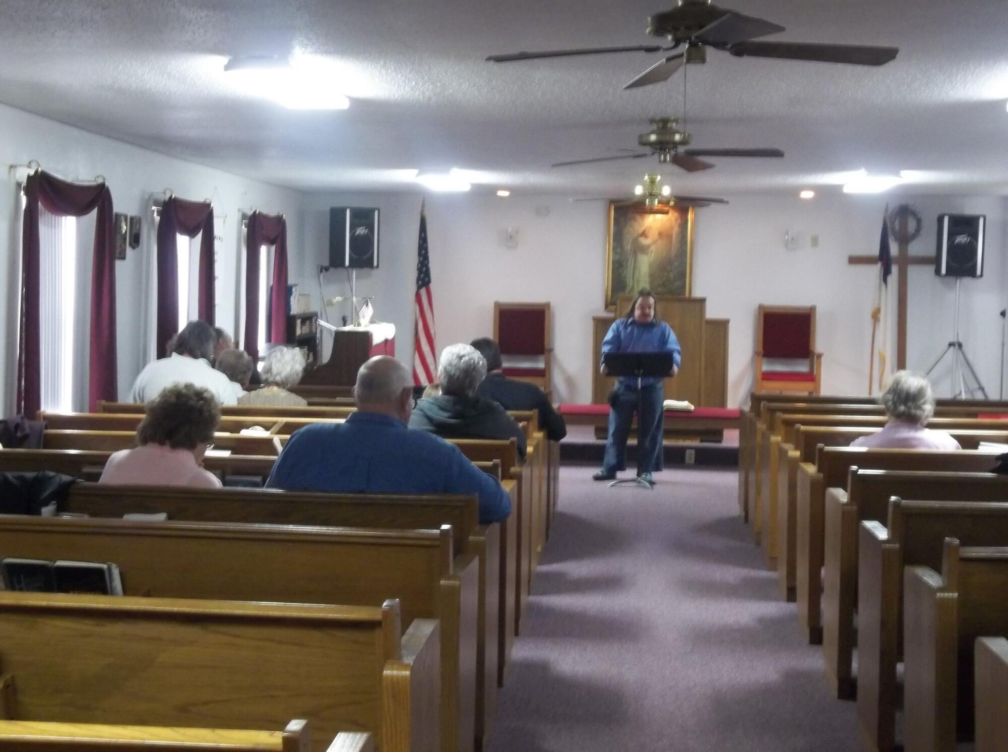 Phillips hablando en una iglesia de Missouri. (Cortesía de Jacob Phillips)