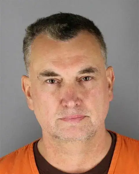 Vance Luther Boelter, de 57 años, sospechoso de haber matado a tiros a una diputada demócrata de Minnesota y a su marido, en una foto policial tomada el 16 de junio de 2025. (Oficina del sheriff del condado de Hennepin a través de Reuters)