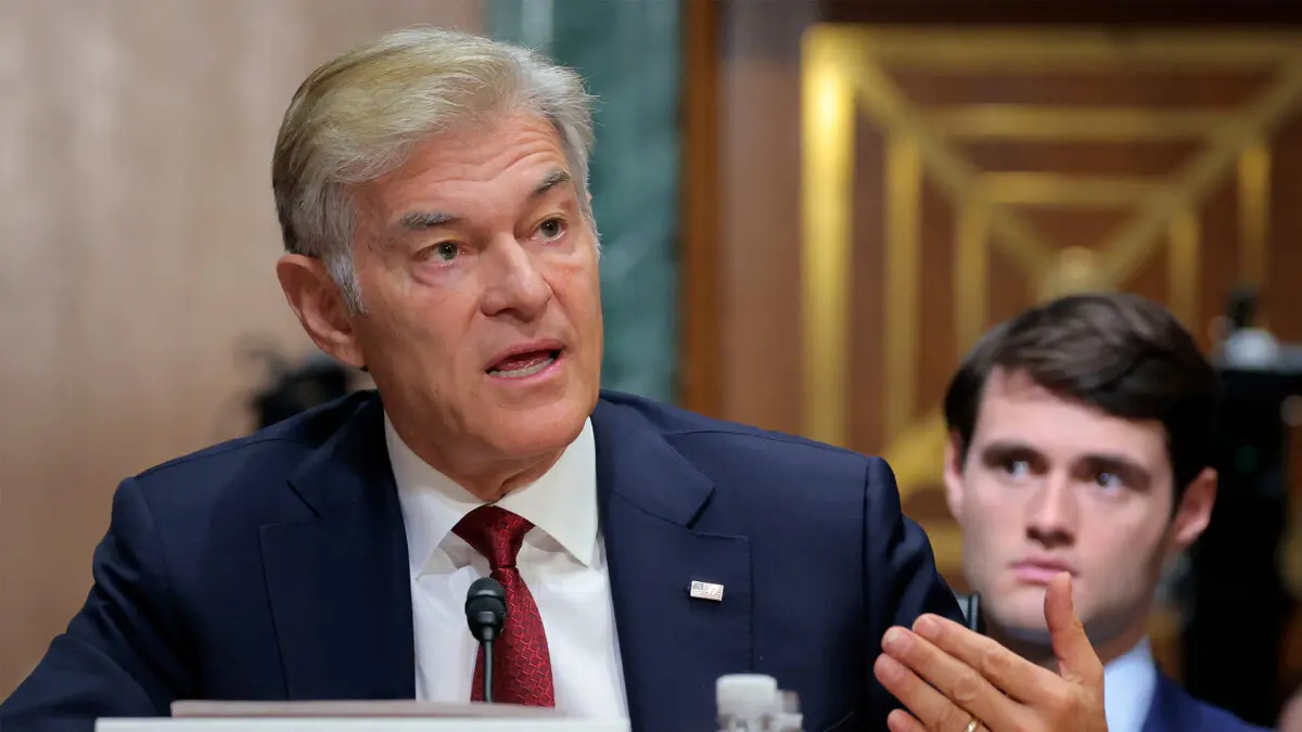 El Dr. Mehmet Oz testifica durante una audiencia de confirmación ante el Comité de Finanzas del Senado en Washington el 14 de marzo de 2025. (Anna Moneymaker/Getty Images).