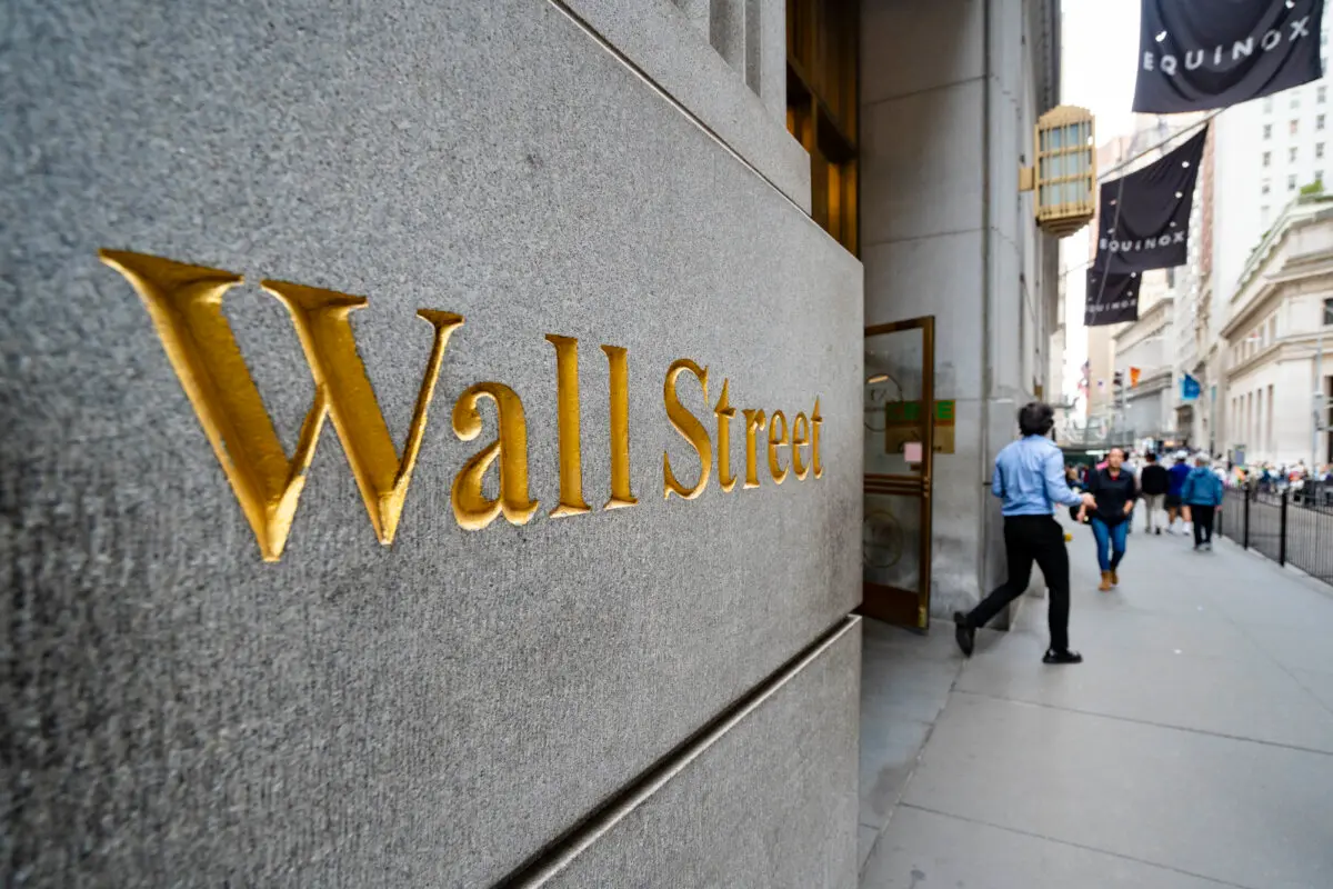 Wall Street en la ciudad de Nueva York el 4 de abril de 2025. (Samira Bouaou/The Epoch Times)