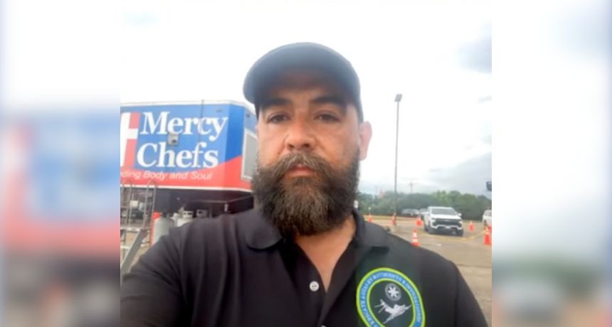 El rescatista mexicano Jorge Fuentes en una entrevista con Líderes del Mundo Hispano. (Captura de pantalla The Epoch Times)