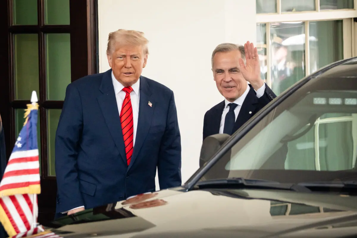 El presidente Donald Trump y el primer ministro canadiense Mark Carney en la Casa Blanca el 6 de mayo de 2025. (Madalina Vasiliu/The Epoch Times)