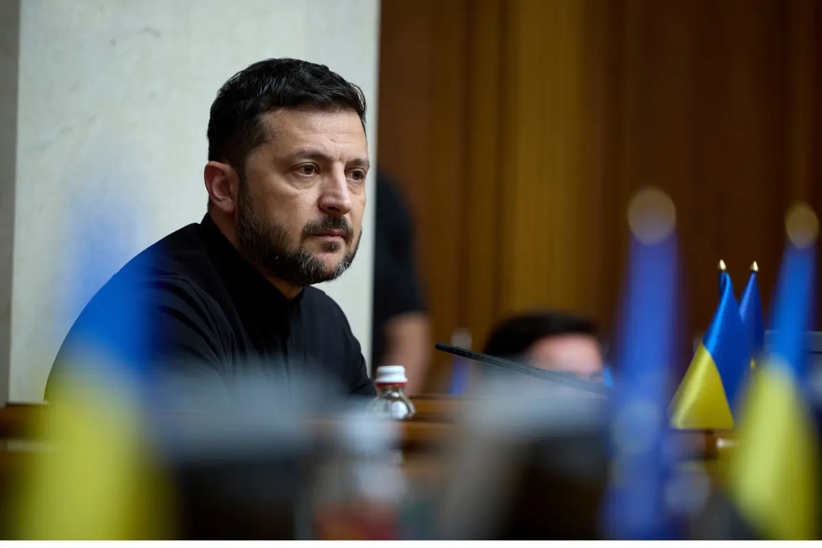 El presidente de Ucrania, Volodymyr Zelenski, asiste a la sesión parlamentaria en Kiev, Ucrania, el 17 de julio de 2025. (AP Photo/Vadym Sarakhan)