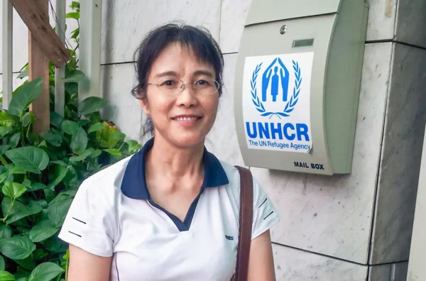 He Zhiwei en la Agencia de la ONU para los Refugiados en Bangkok, Tailandia, en una foto sin fecha. (Cortesía de Feng Xiaoxin)