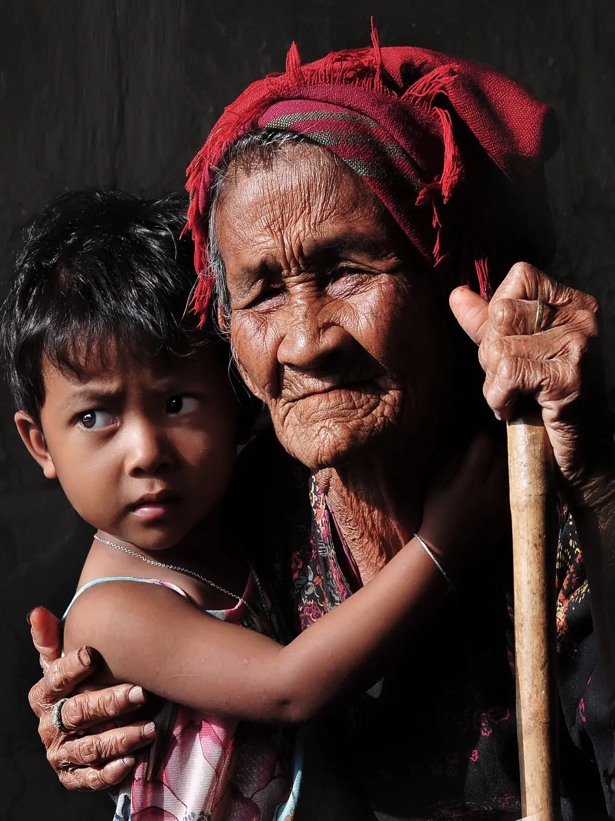 "Protección", de Ting-Hsin Chen, Taiwán. Ganador del Premio de Plata en la categoría Sociedad y Humanidad del IV Concurso Internacional de Fotografía NTD. (Cortesía del Concurso Internacional de Fotografía NTD)