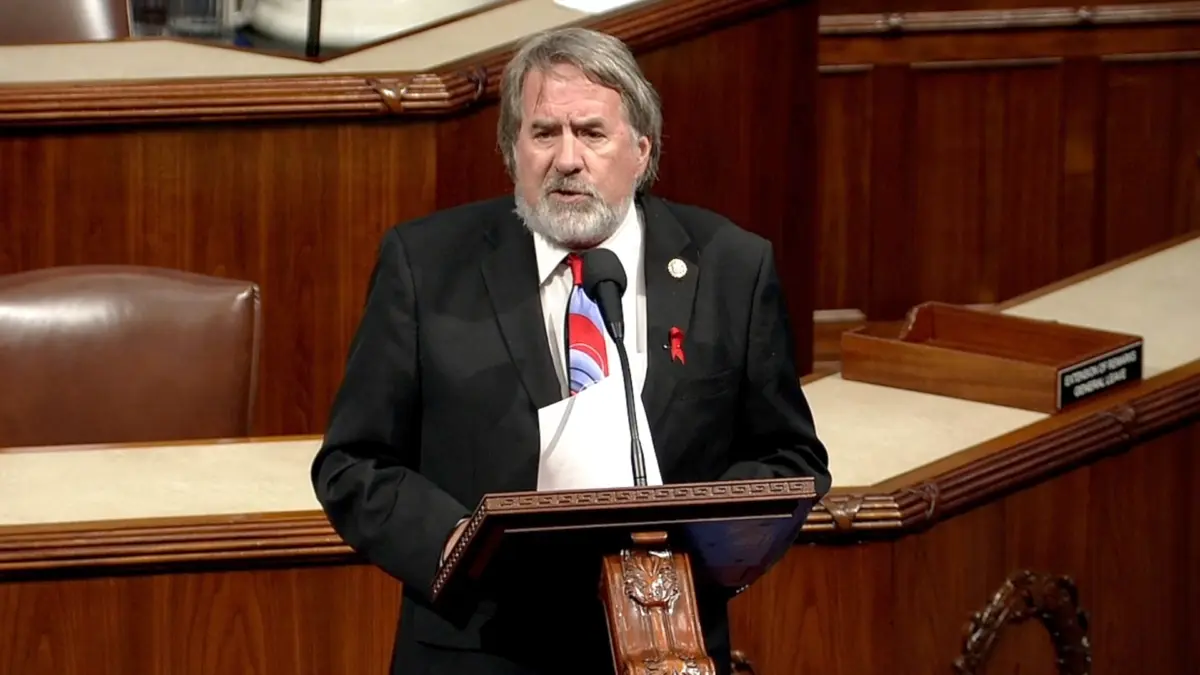 El representante Doug LaMalfa (R-Calif.) habla en la Cámara de Representantes en Washington el 13 de septiembre de 2023. (Cámara de Representantes/Captura de pantalla vía NTD)