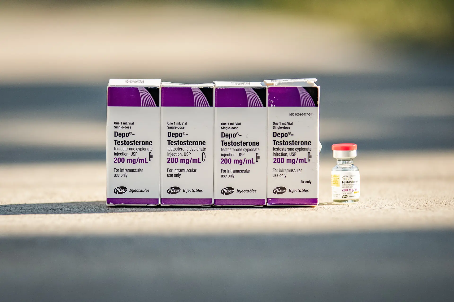 Medicamento de testosterona para la transición de género, utilizado para inyección en tejido adiposo, el 26 de agosto de 2022. (John Fredricks/The Epoch Times)