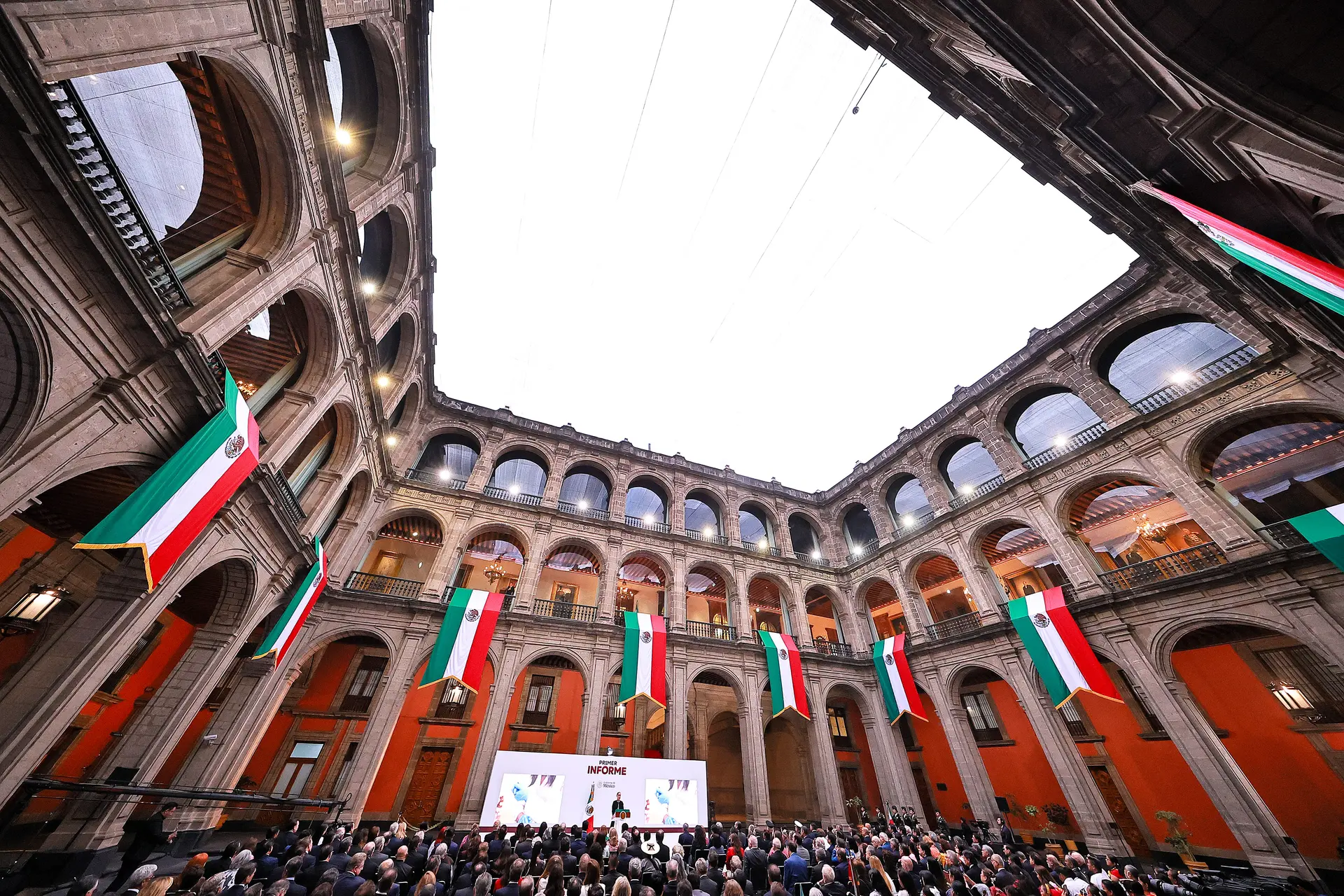 El Palacio Nacional durante el primer Informe de Gobierno de la presidenta de México, Claudia Sheinbaum, en Ciudad de México, México, el 1 de septiembre de 2025. (Manuel Velásquez/Getty Images)
