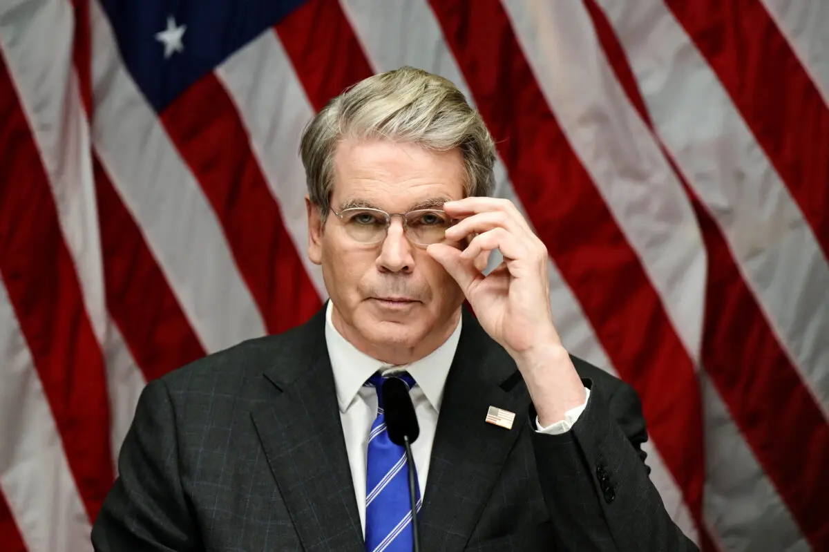 El secretario del Tesoro, Scott Bessent, asiste a una rueda de prensa en Estocolmo, Suecia, el 29 de julio de 2025. (Magnus Lejhall/TT News Agency/vía Reuters).