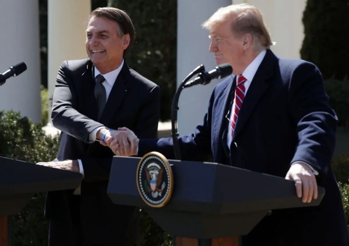 El presidente de Estados Unidos, Donald Trump, y el presidente de Brasil, Jair Bolsonaro, en el Jardín de las Rosas de la Casa Blanca, el 19 de marzo de 2019, en Washington. (Alex Wong/Getty Images)