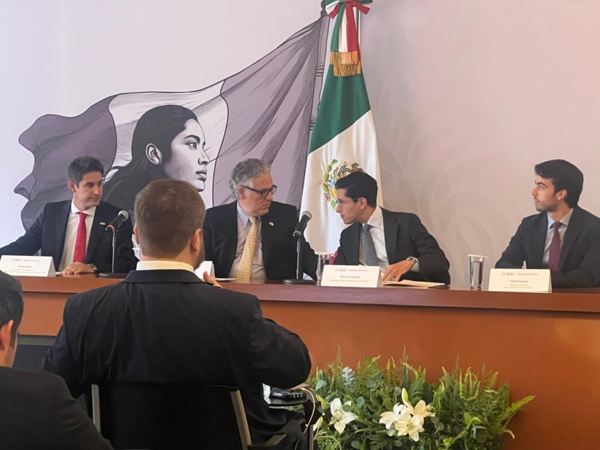 Un panel de la Cumbre Comercial USMEXA 2025 en la Ciudad de México. (Cortesía Alianza USMEXA)