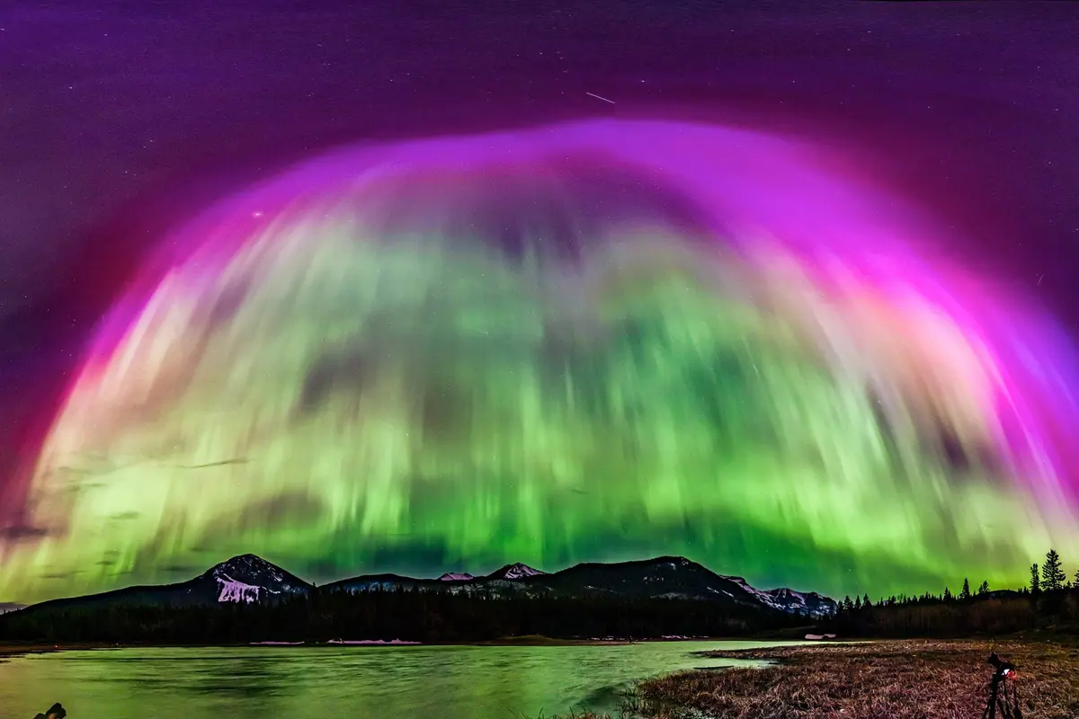 Aurora boreal al norte de Calgary fotografiada por John Andersen. (Cortesía de John Andersen).