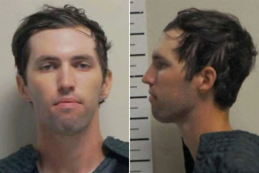 Una foto policial muestra a Tyler Robinson, el sospechoso del tiroteo fatal del comentarista conservador Charlie Kirk durante un evento en la Universidad del Valle de Utah, en Orem, Utah, en esta foto publicada por el Departamento de Seguridad Pública de Utah, el 12 de septiembre de 2025. (Departamento de Seguridad Pública de Utah/Folleto vía Reuters)