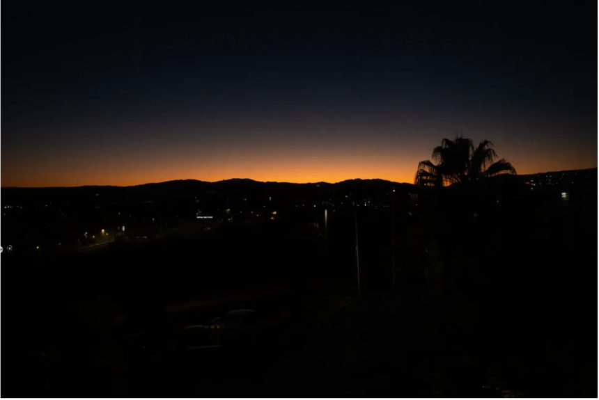 El sol se pone en St. George, Utah, el 14 de septiembre de 2025. Madalina Kilroy/The Epoch Times