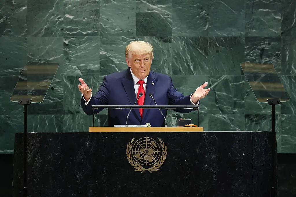 El presidente de Estados Unidos, Donald Trump, habla durante la Asamblea General de la ONU (AGNU) en la sede de las Naciones Unidas en la ciudad de Nueva York el 23 de septiembre de 2025. (Michael M. Santiago/Getty Images)