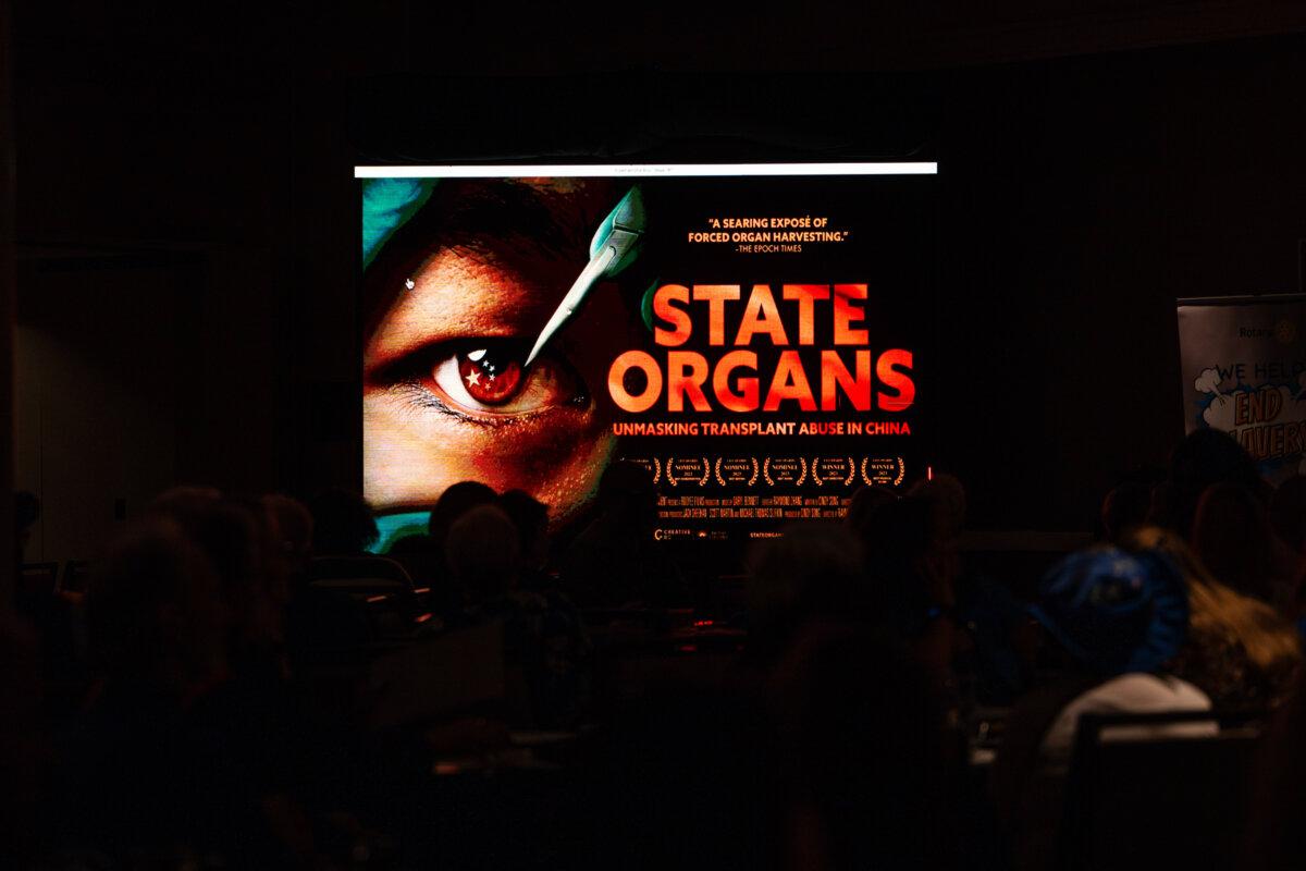 Proyección del documental "Órganos del Estado: desenmascarando el abuso de los trasplantes en China", en Washington, el 3 de octubre de 2025. (Madalina Kilroy/The Epoch Times)