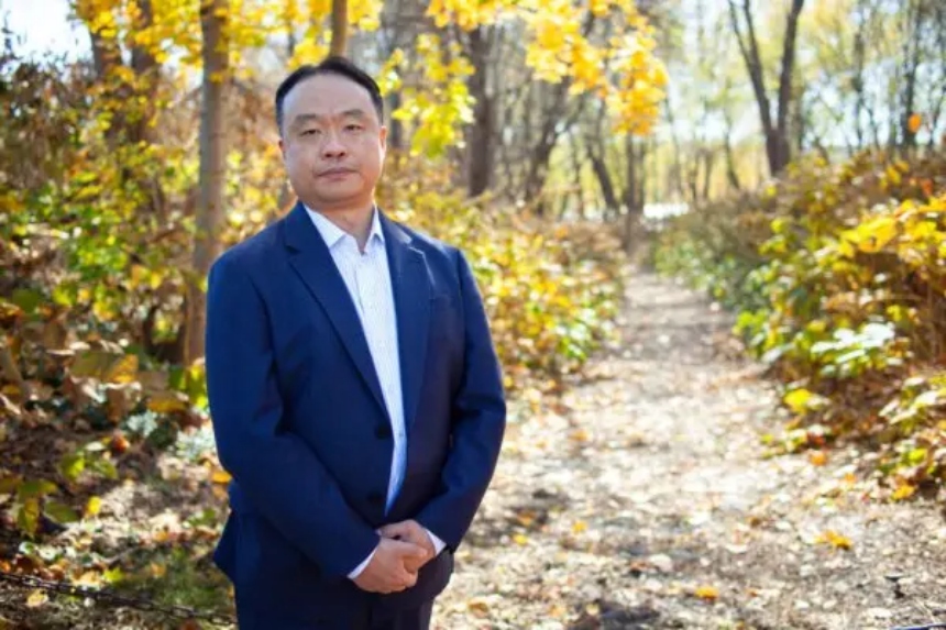 David Xie, superviviente de la persecución del PCCh contra Falun Gong en China, en Port Jervis, Nueva York, el 2 de noviembre de 2025. (Petr Svab/The Epoch Times)