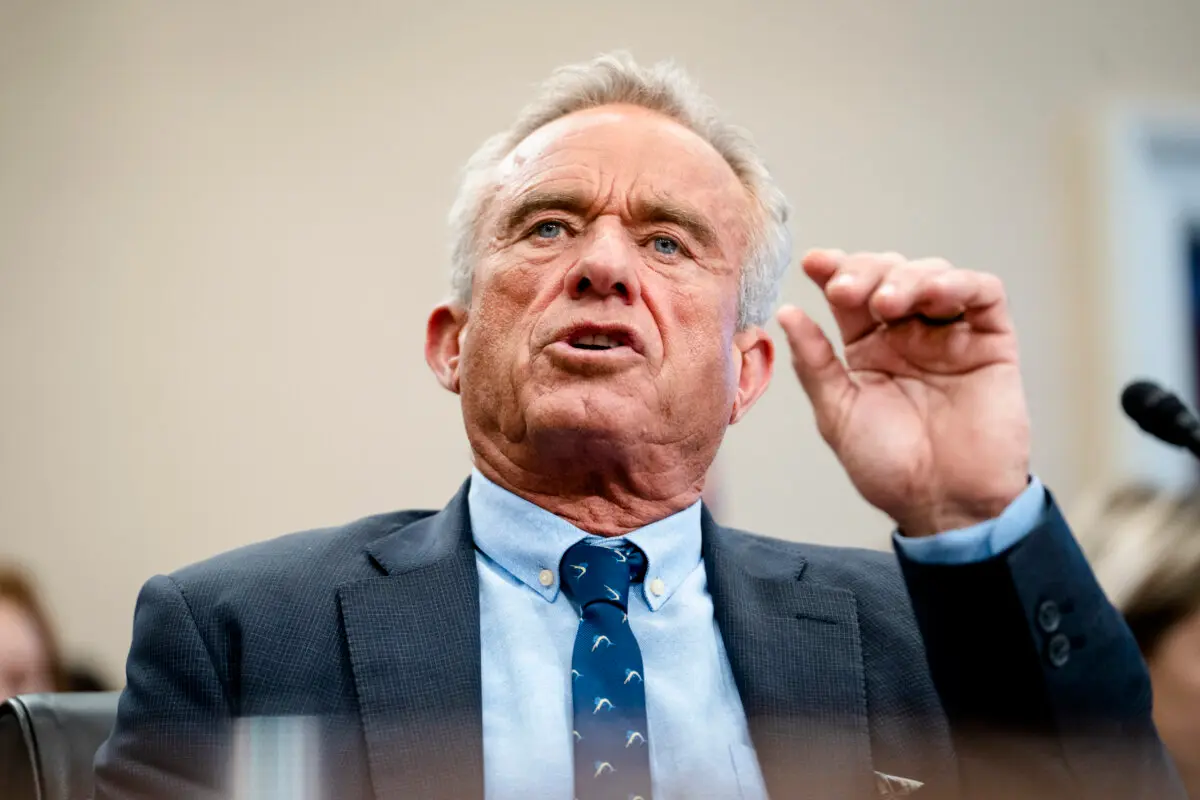 <em>El secretario de Salud, Robert F. Kennedy Jr., testifica en el Capitolio el 14 de mayo de 2025. (Madalina Vasiliu/The Epoch Times)</em>