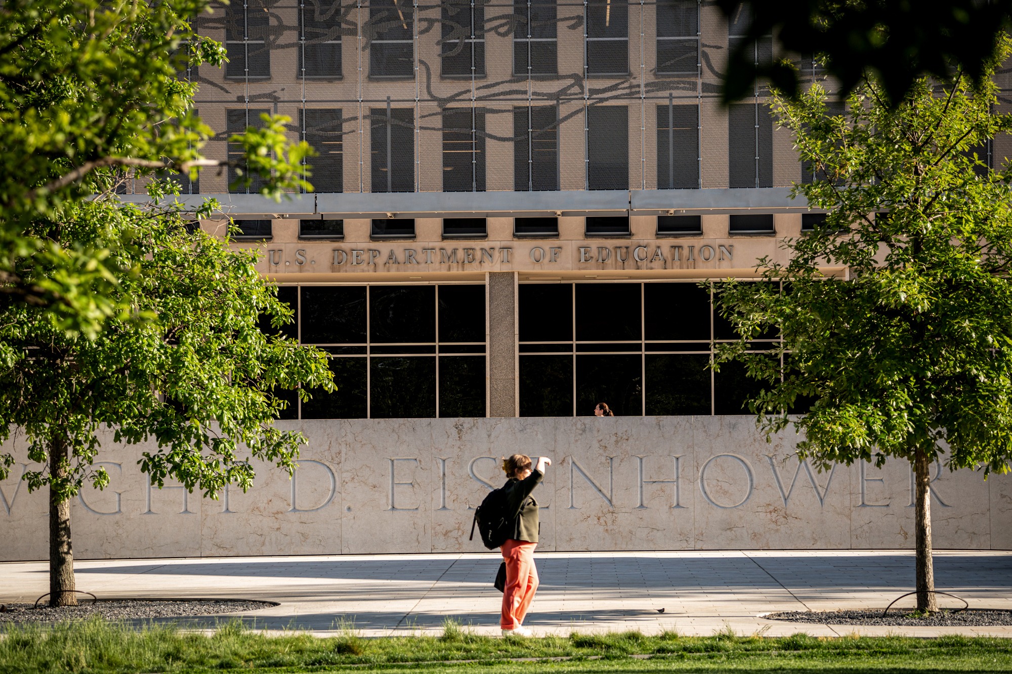 El Departamento de Educación en Washington, el 28 de abril de 2025. En abril, la Corte Suprema permitió a Trump congelar algunas subvenciones del Departamento de Educación, a pesar de que una corte inferior había dictado una orden en sentido contrario. (Madalina Vasiliu/The Epoch Times).